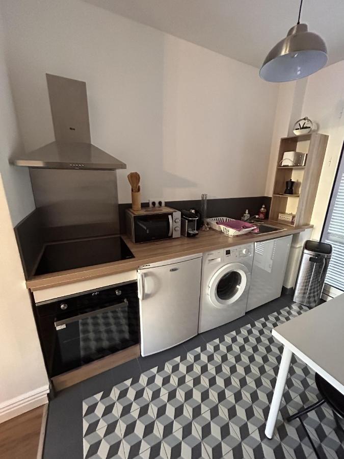 Le Verlaine, Studio En Centre Ville A Deux Minutes Des Plages Mentone Esterno foto
