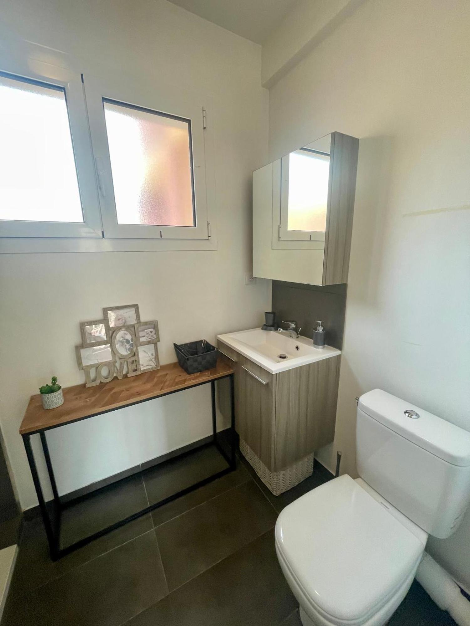 Le Verlaine, Studio En Centre Ville A Deux Minutes Des Plages Mentone Esterno foto